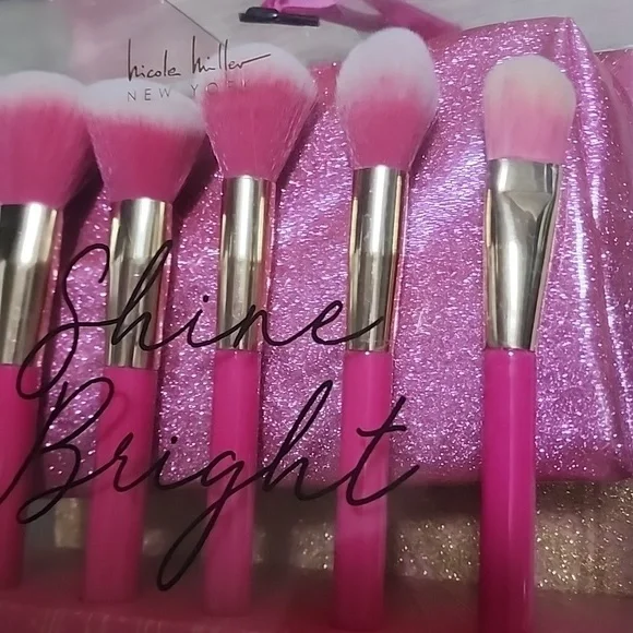 Make Up Brushes With Makeup Bag|Travel Bag Combo Pink - Picture 9 of 12